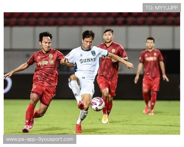 上海海港外援协作默契，卫冕目标即将实现